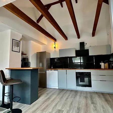 Stilvoll Im Zentrum Balken Loft Apartamento